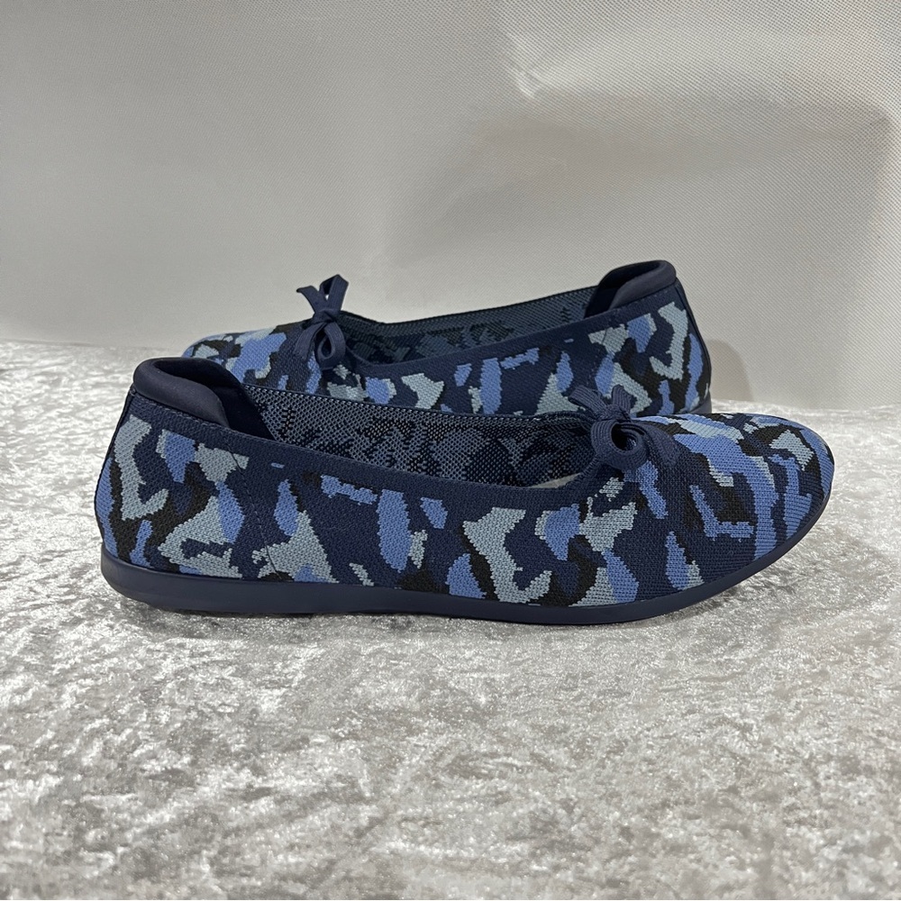 Clarks Women’s Cloudsteppers Knit Bow Flats Carly Ballet Camo Blue Size 11 Soft